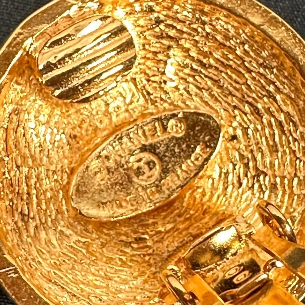 Authentic Chanel CC Gold Logo clip on earrings